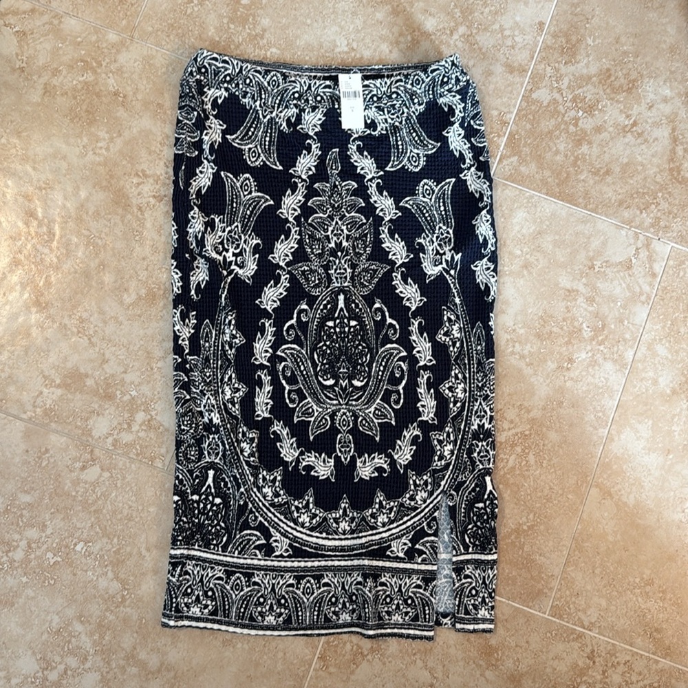 FARM Rio Anthropologie Navy and White Midi Stretchy Skirt -S / M